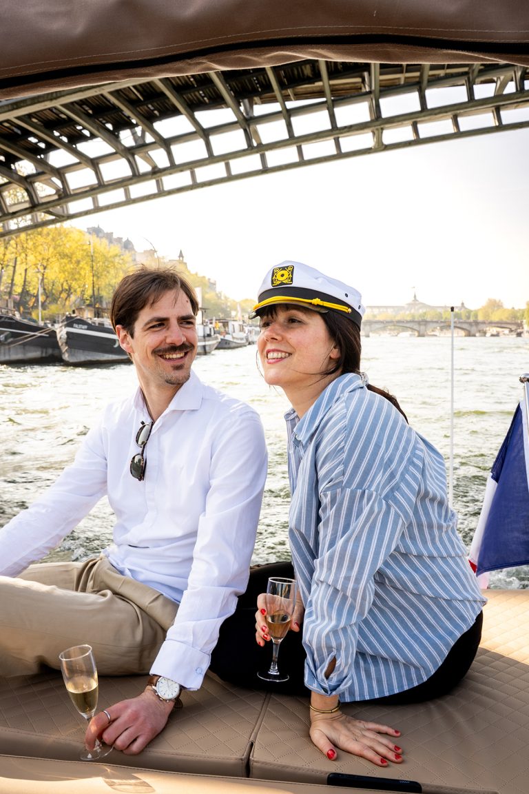 Boat-in-Paris-26