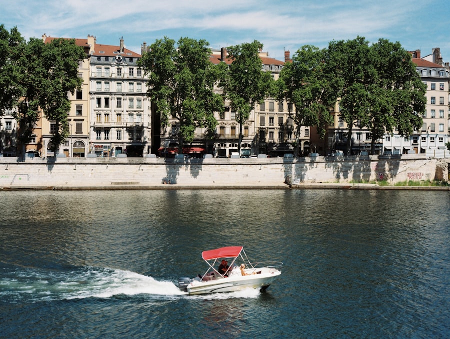 private boat cruise paris