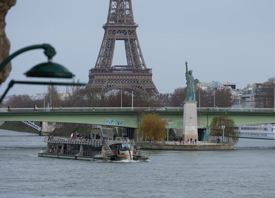boat trip seine paris