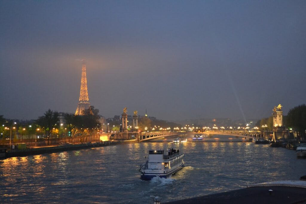Photo private boat cruise paris