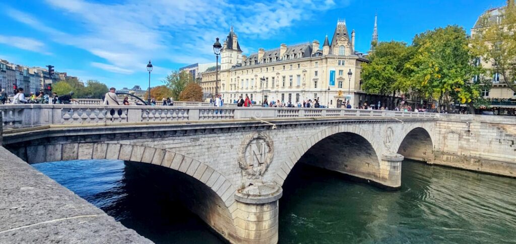 Photo paris river cruise
