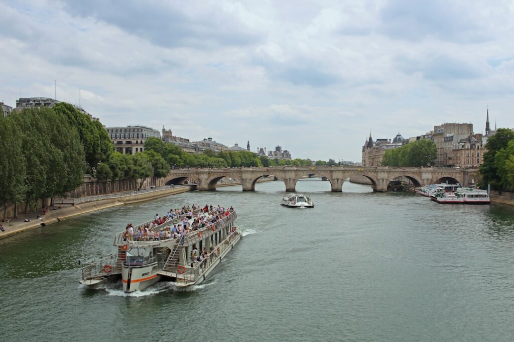 Photo private boat trip paris