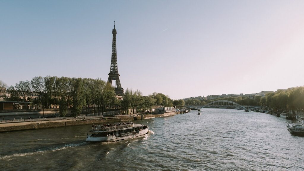 Photo boat ride paris