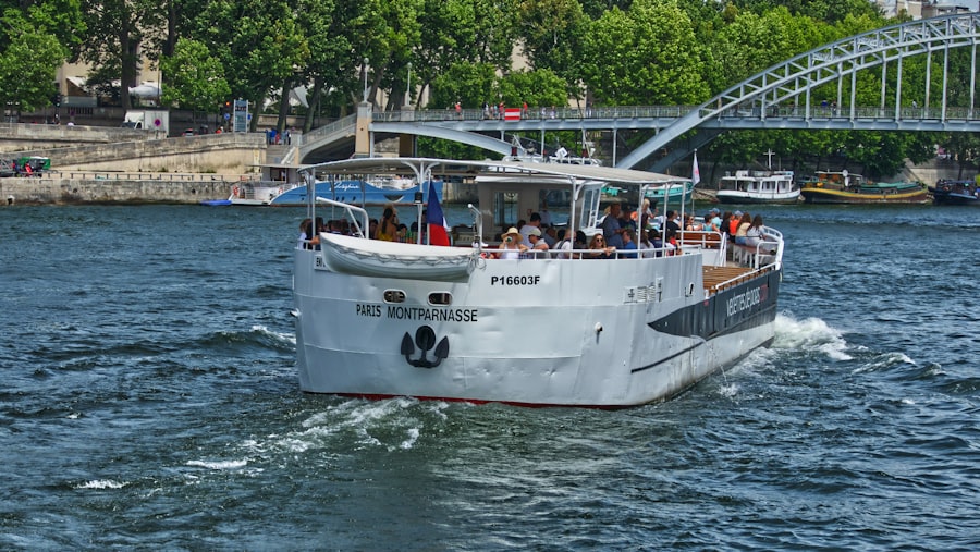Photo seine river boat tours