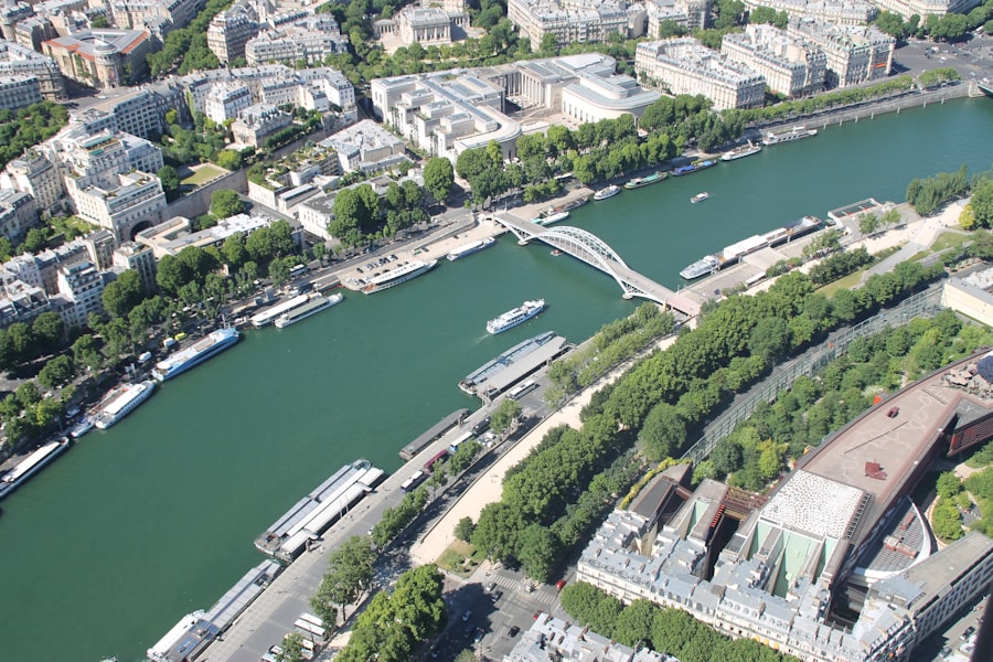 Photo paris river boat tour