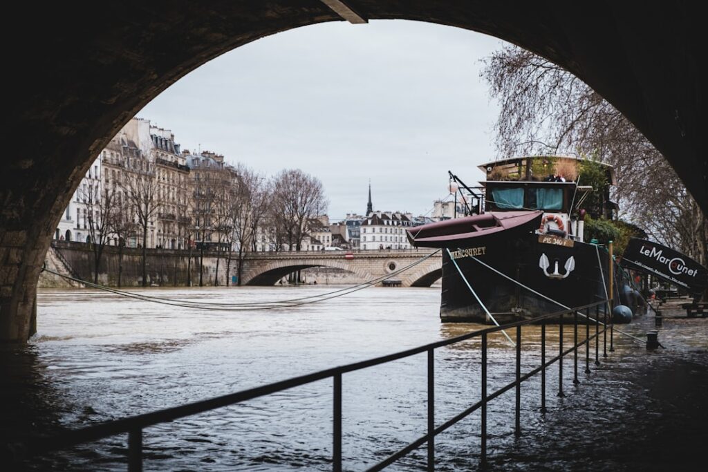 Photo Seine River Experiences