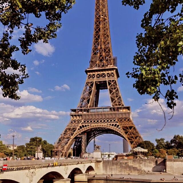 We are proud and moved to participate in this grand opening parade of the Paris 2024 Olympic Games aboard our boat RIVERLOUNGE.

The result of almost 2 years of work. 
The big show starts tonight at 7.30 with our delegation.

We are back to welcome you from Monday !! ✨✨🏅🏅🏅

Thank for your support 😉