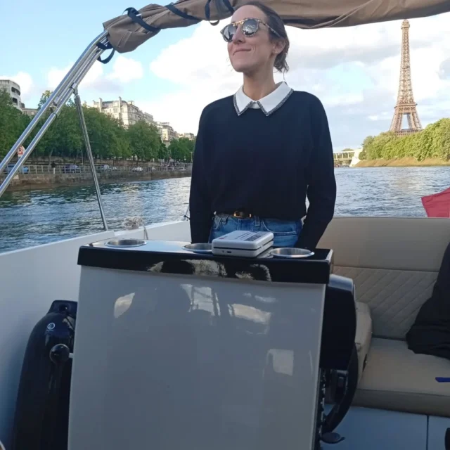Happy like a sailor on the Seine river 😍😍😍

Book here now on boatinparis.fr

#rivercruise
#parislovers 
#privatecruiseparis 
#boatinparis 
#parisianstyle 
#sunsetlovers