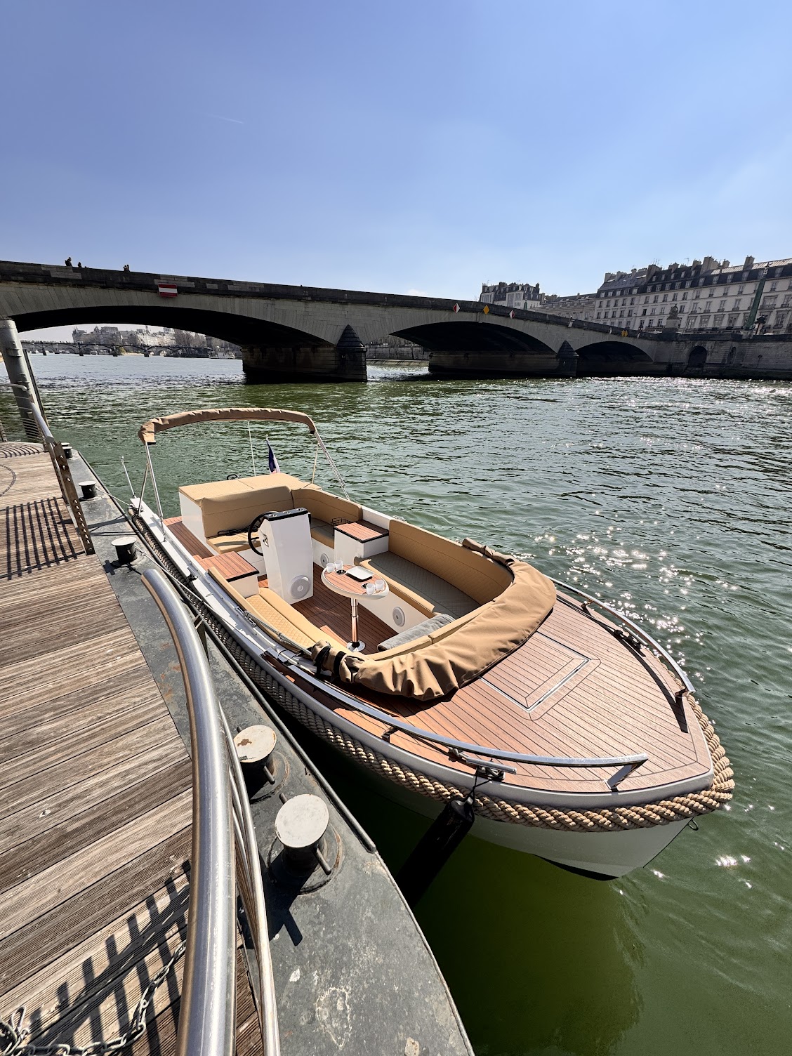 River Breeze Private Boat Tour in Paris